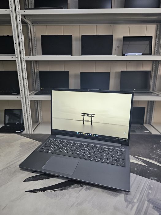 Игровой ноутбук Lenovo LOQ