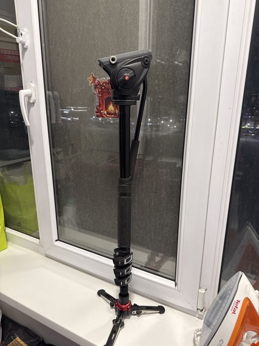 Продам монопод manfrotto!