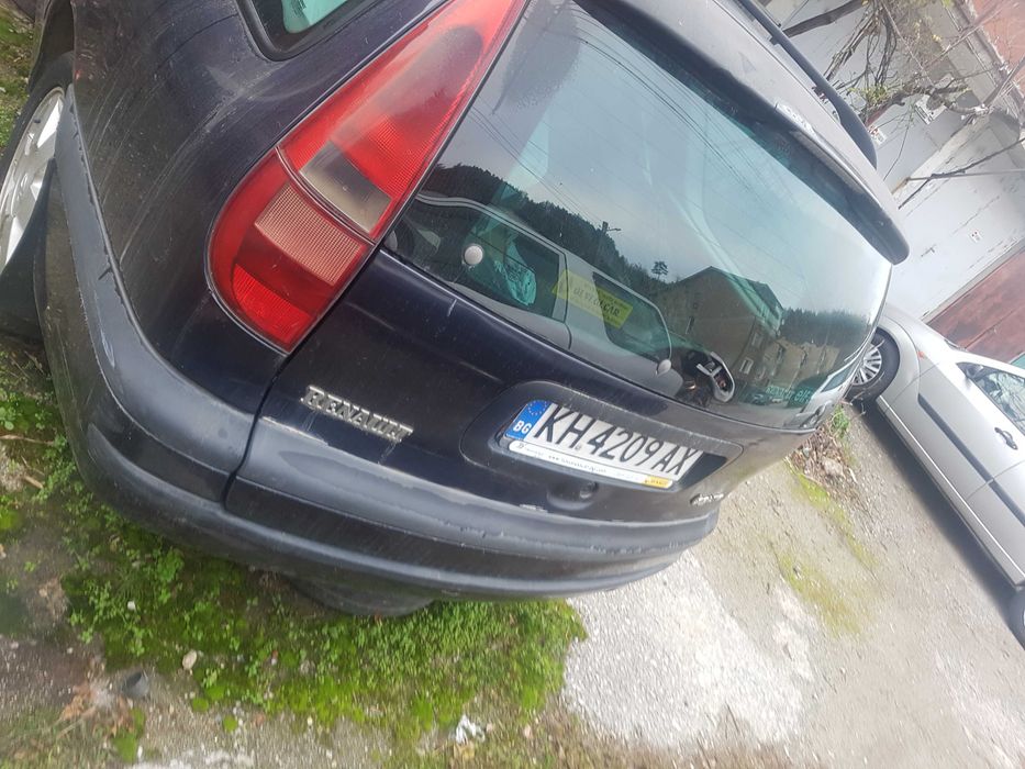 Продава рено лагуна