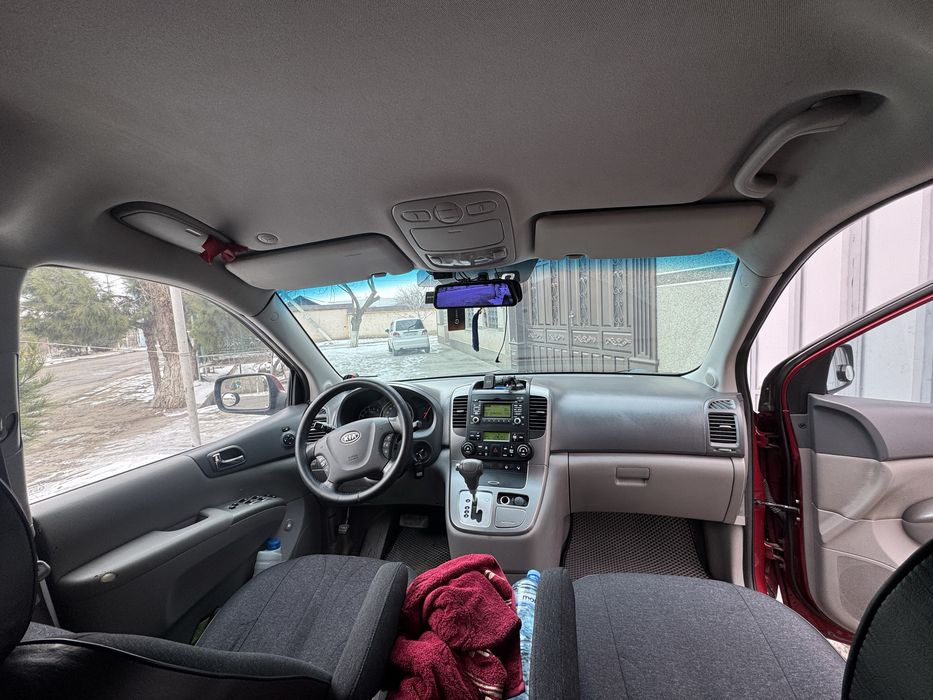 Киа карнивал срочна сотилади