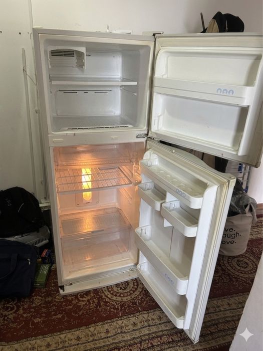 Продам б/у холодильник