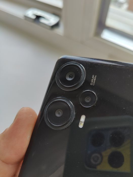 Продам Poco f5 black 256gb
