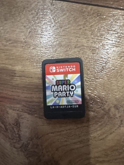 Продаю Nintendo Switch 2 + чехол + 11 игр