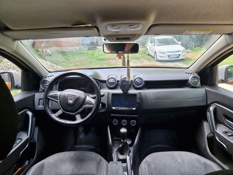Vând dacia duster 1.5 dci, euro 6, 4x4 , motor defect Baile Govora • OLX.ro