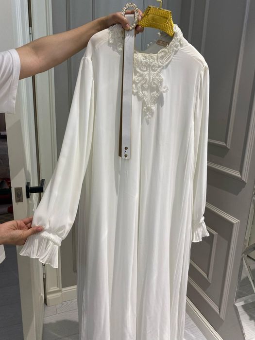 Продам платья 48 размера.