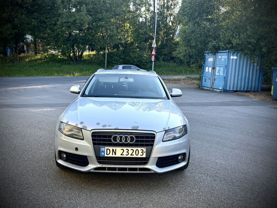 Audi a4 2.0tdi  b8 avant