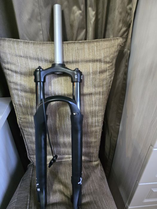 Вилка suntour XCR 32