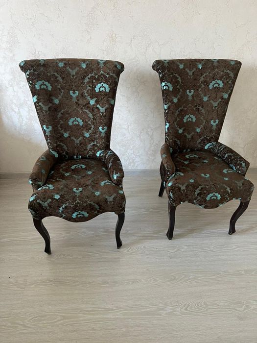 Стулья деревянные