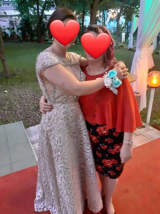 Rochie naşă,purtata o singura data