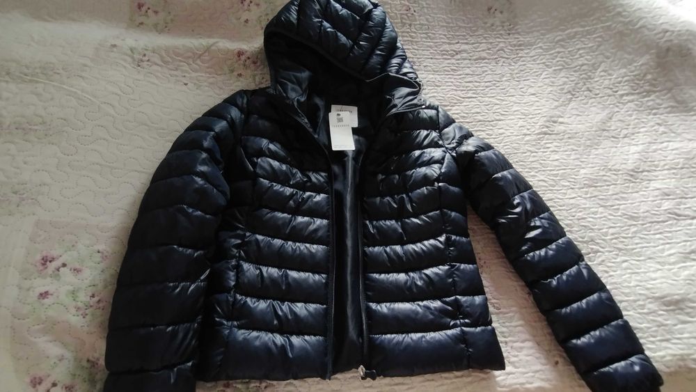 Преходно яке, чисто ново