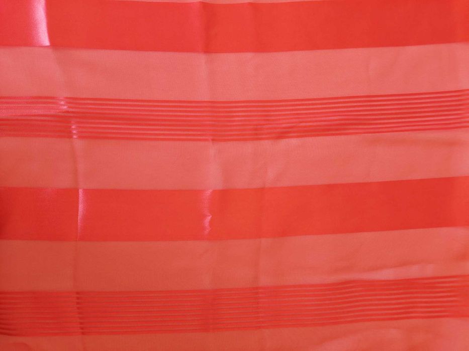 Платове за официални тоалети