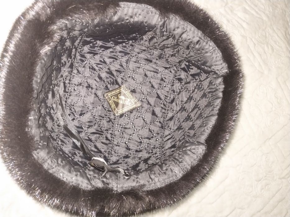 Продам шапку ушанку норковая.