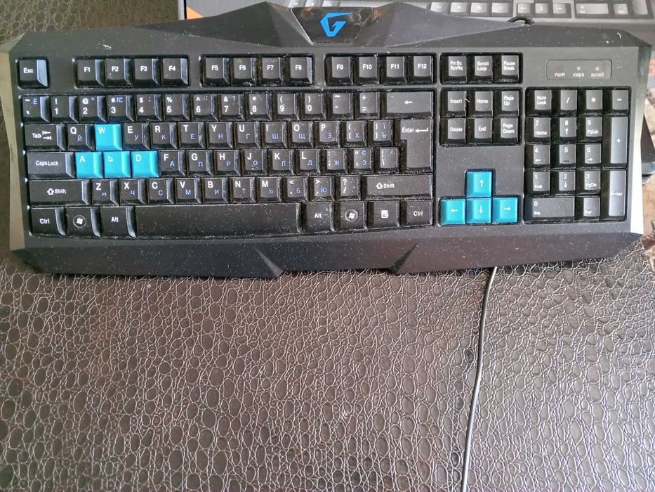 Продава се клавиатура