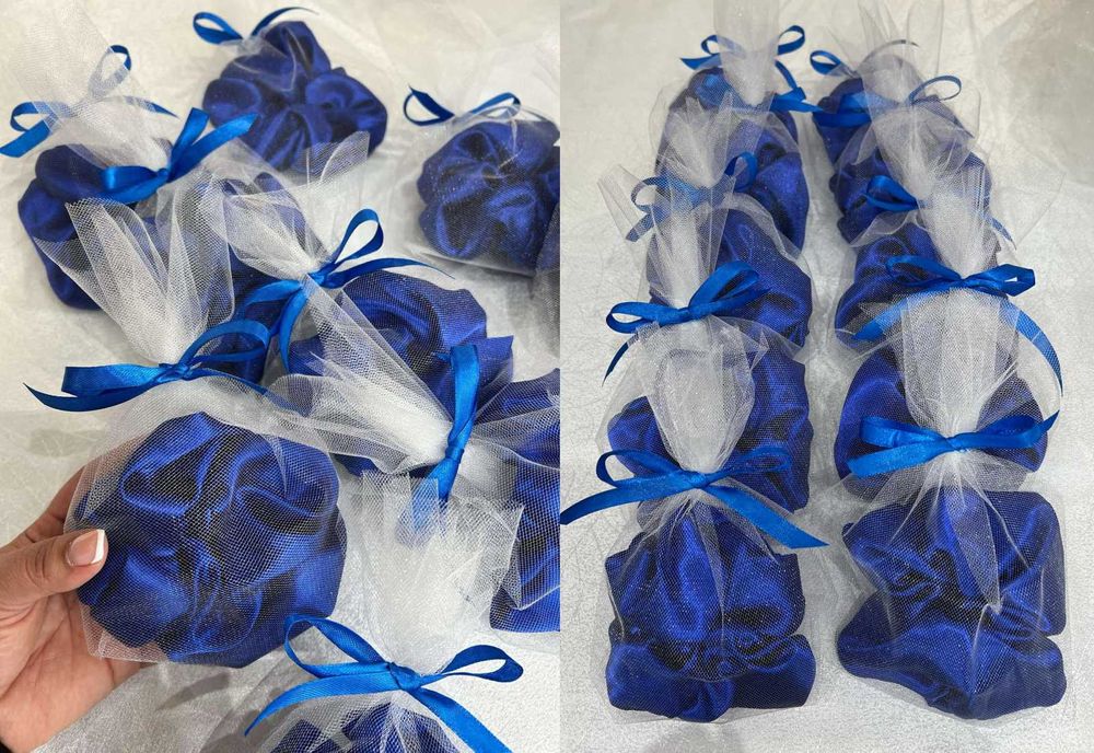 Ръчно изработени скрънчита от сатенени платове