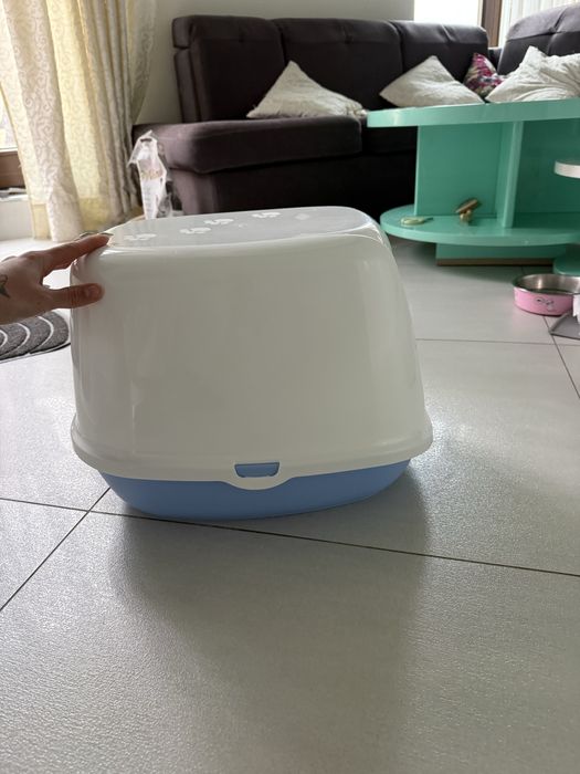 Котешка тоалетна