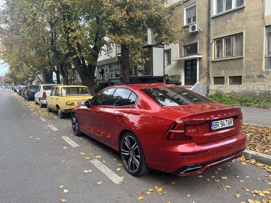 Volvo S60 T5 R DESIGN