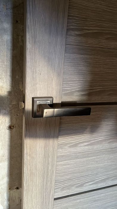 Ппродам межкомнатную дверь