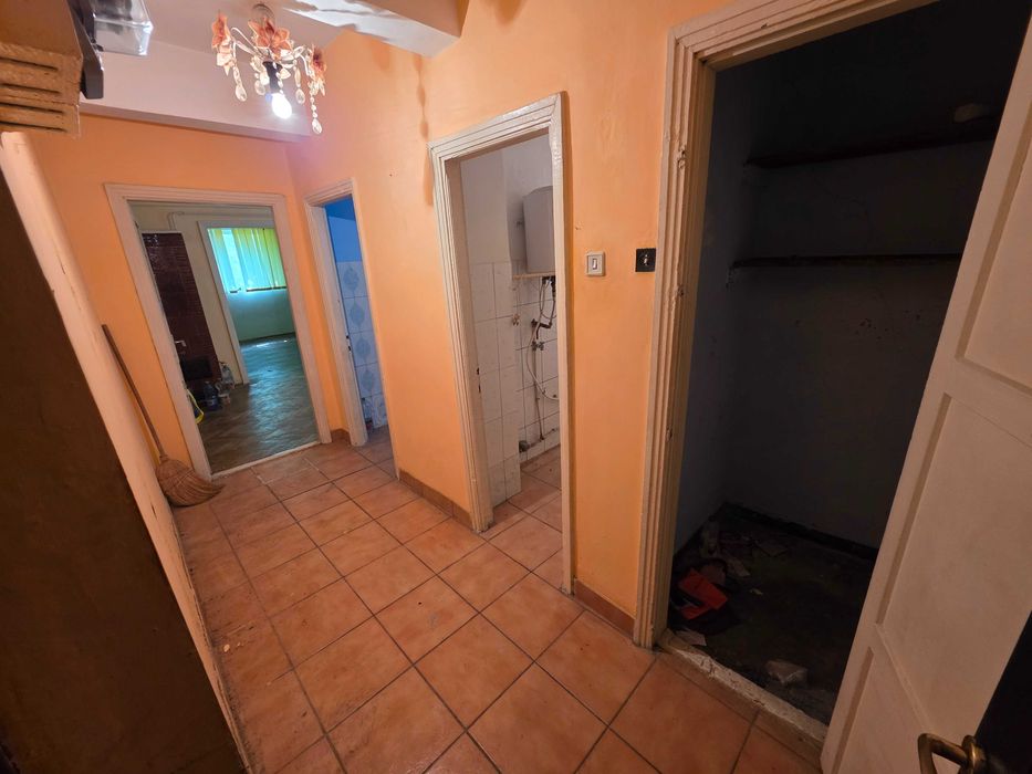 Apartament nedecomandat Bucium OMV 43 mp + magazie 4.85 mp intabulata