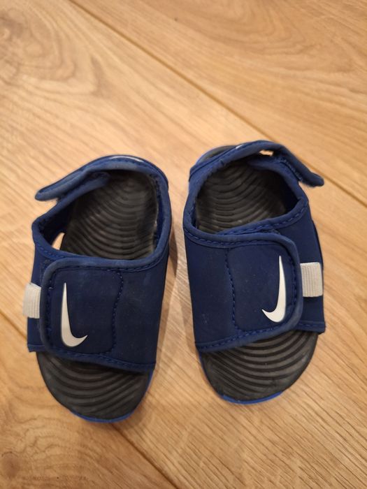 Летни сандали Nike