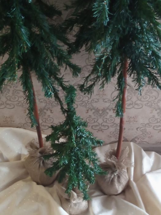 Продаются искусственные елки