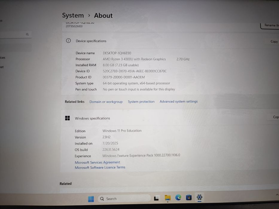 lenovo thinkpad e15 gen 2, ryzen 3  4300u, 8gb ram, 256gb ssd, windows