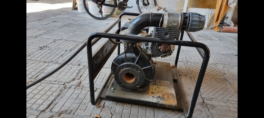 продавам помпа за напояване на газ Хонда