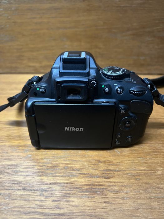 Nikon D5100 18-55mm комплект
