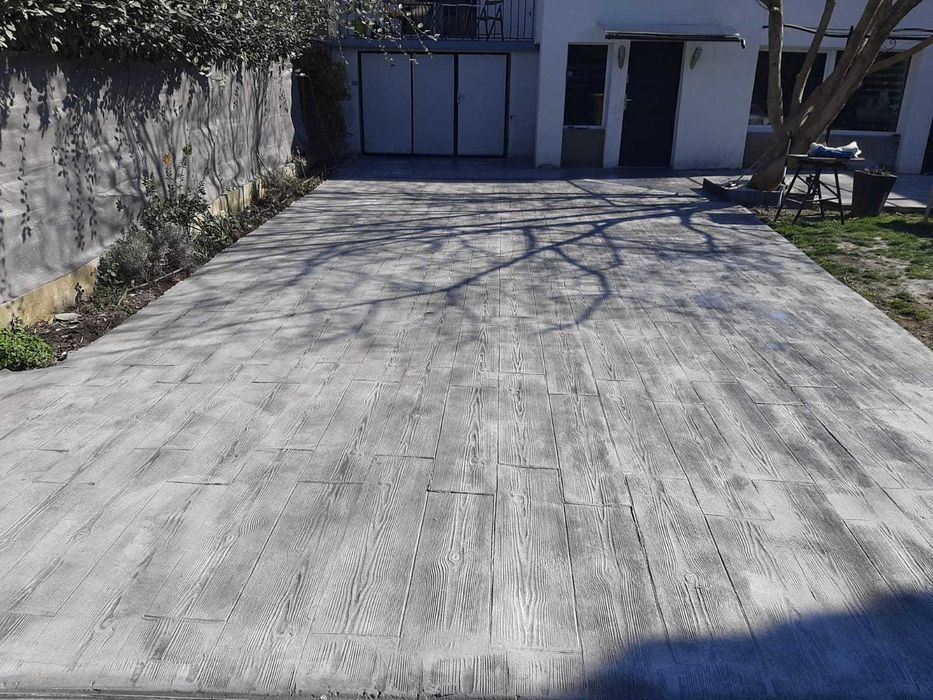 Beton Amprentat , Beton Amprentat în vertical, Beton Elicopterizat