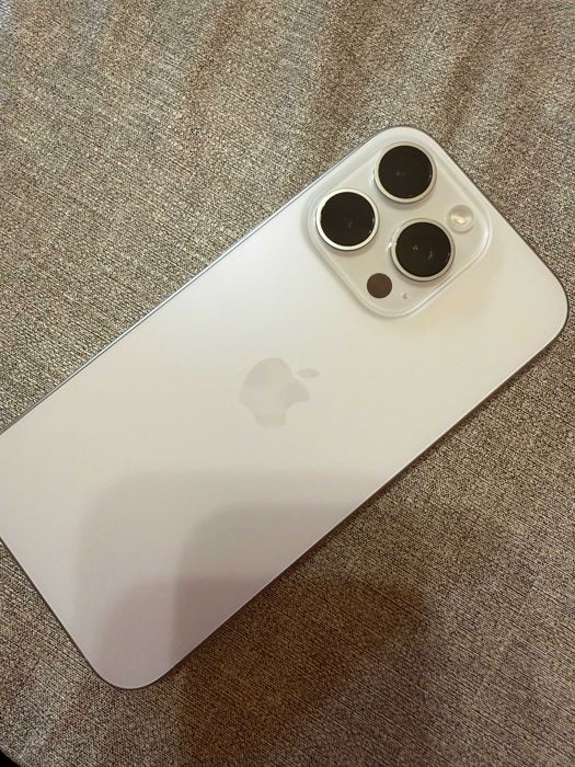 Iphone 16 pro white titanium