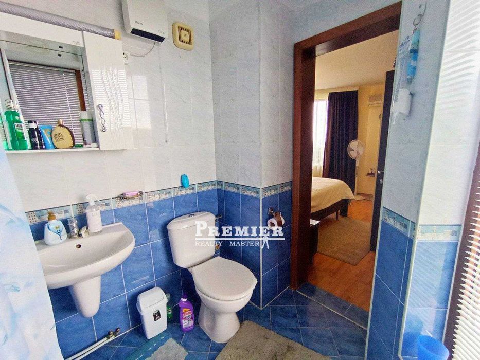 Продава се Къща в к.к. Слънчев бряг - 138 кв.м за 1000 €/кв.м - Снимка #2