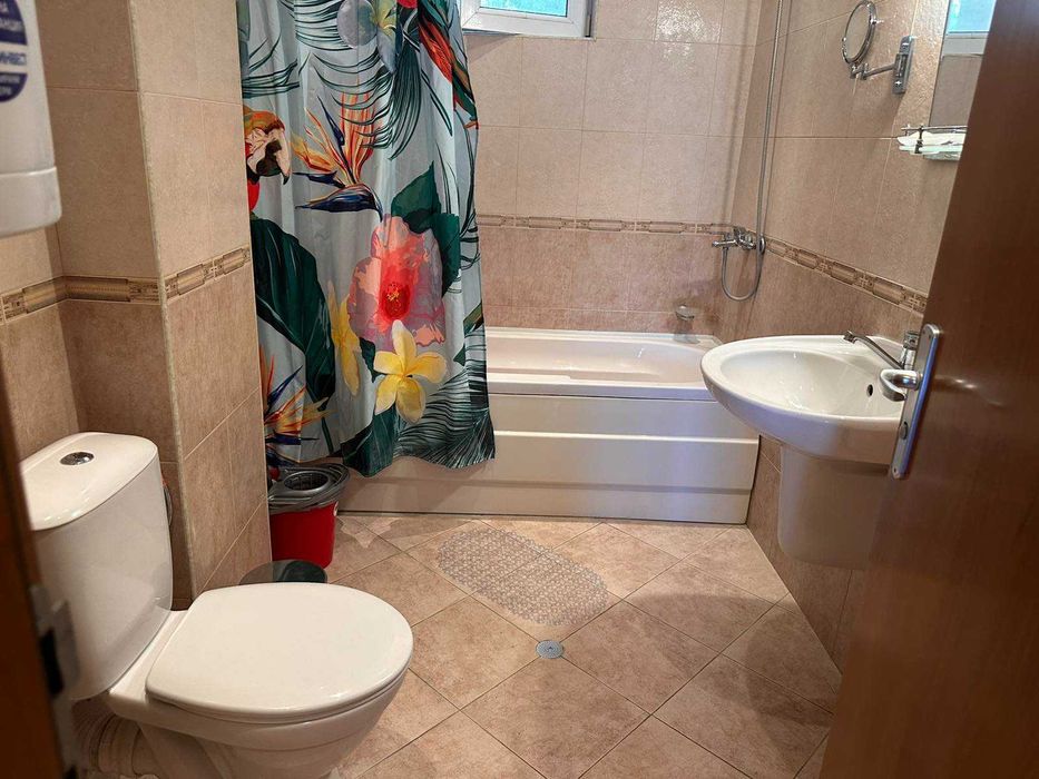 Тристаен с паркомясто в к-с Ривиера парк - к.к. Златни пясъци