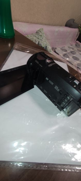 Продам видеокамеру Panasonic