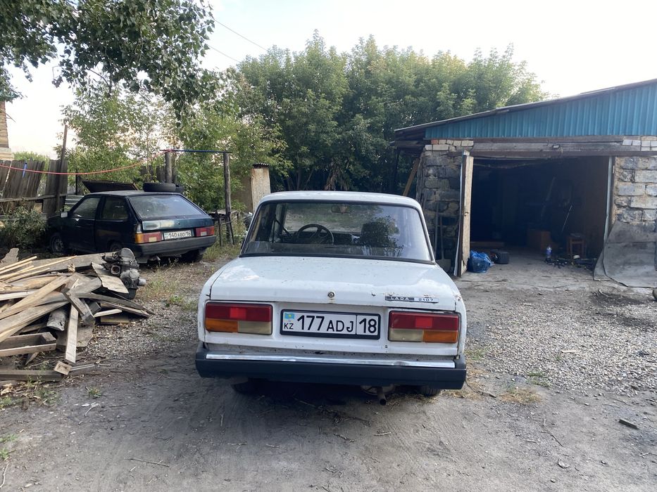 Продам ваз 2107