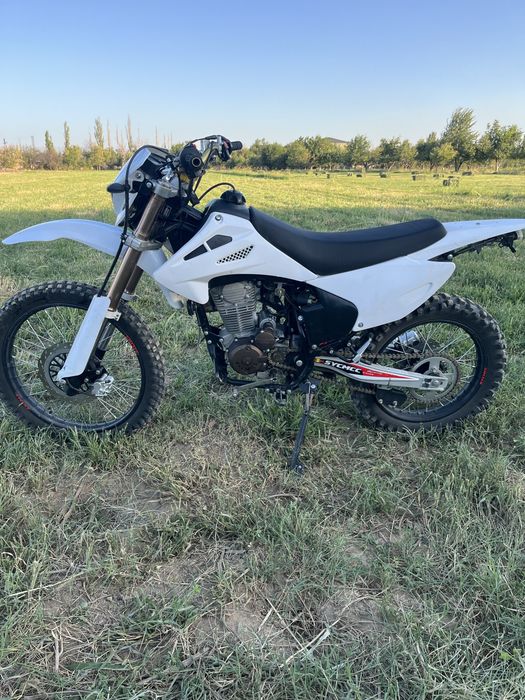 Продаю эндуро 06