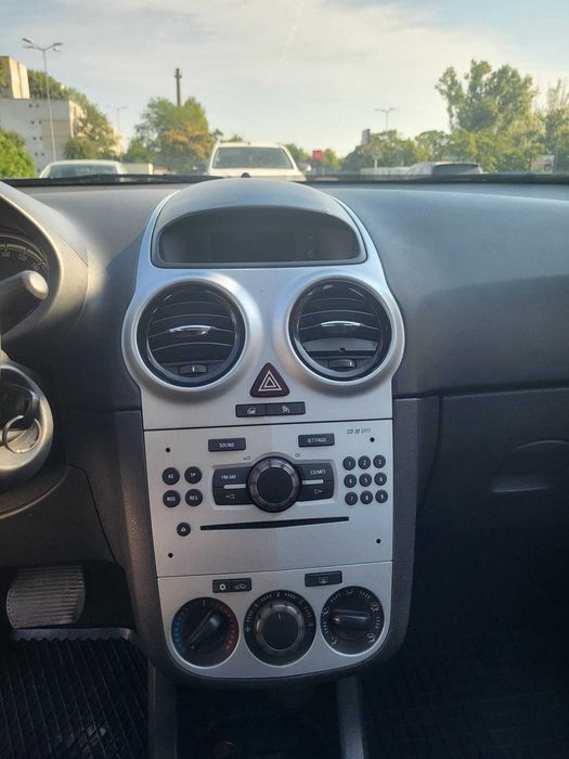 Opel Corsa 2009-AUTOMATA-Benzina 1.2