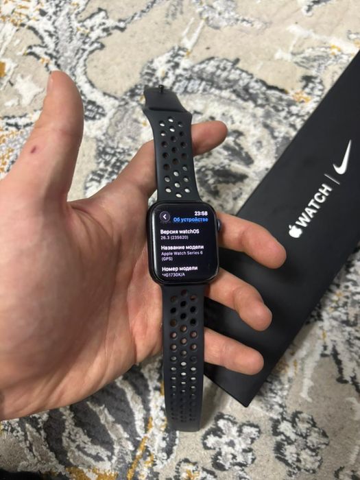 Apple Watch Series 6 Nike