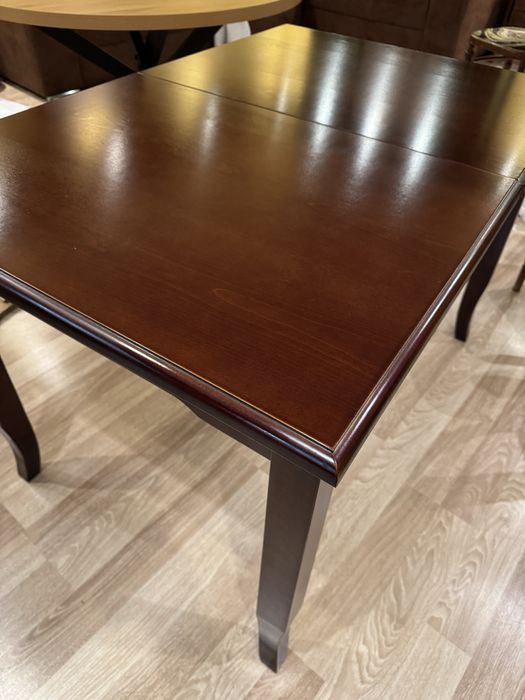 Трапезна маса масив