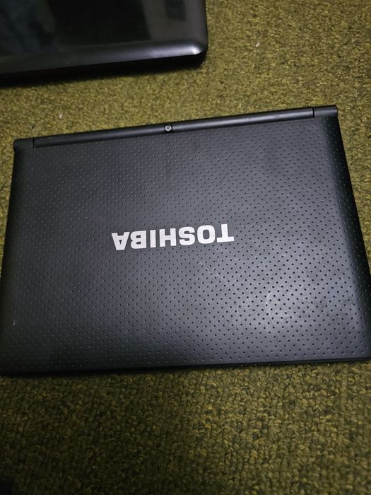 Лаптопи за части