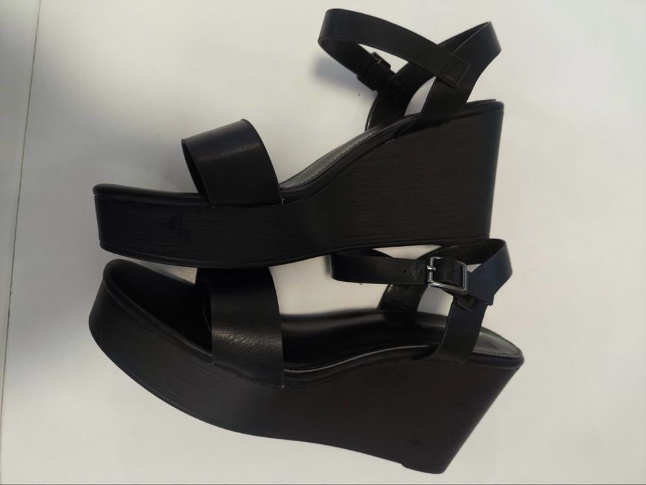 Ежедневни дамски сандали на платформа в черно PAOLO BOCELLI Номер 39.