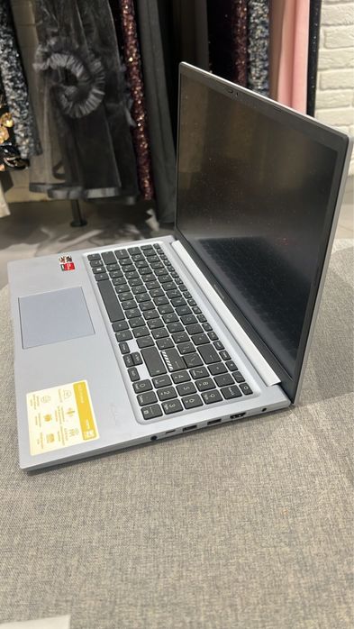 asus vivobook m1502i