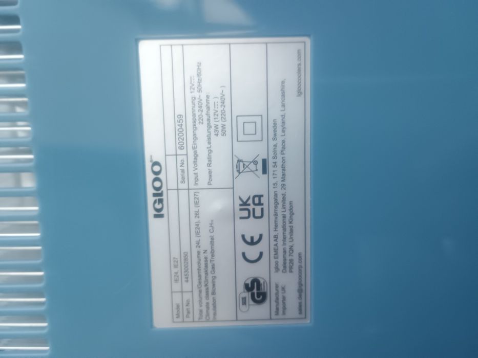 Lada frigorifica Igloo, 12v(auto) / 220V, 24 Litri