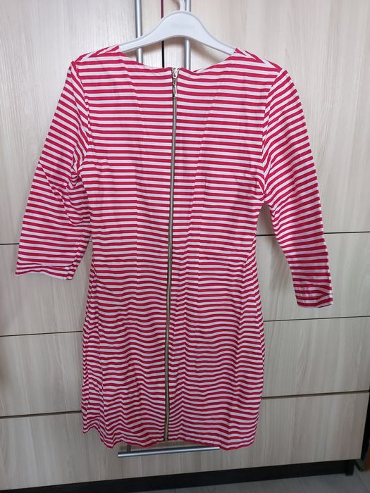 Продам платье недорого