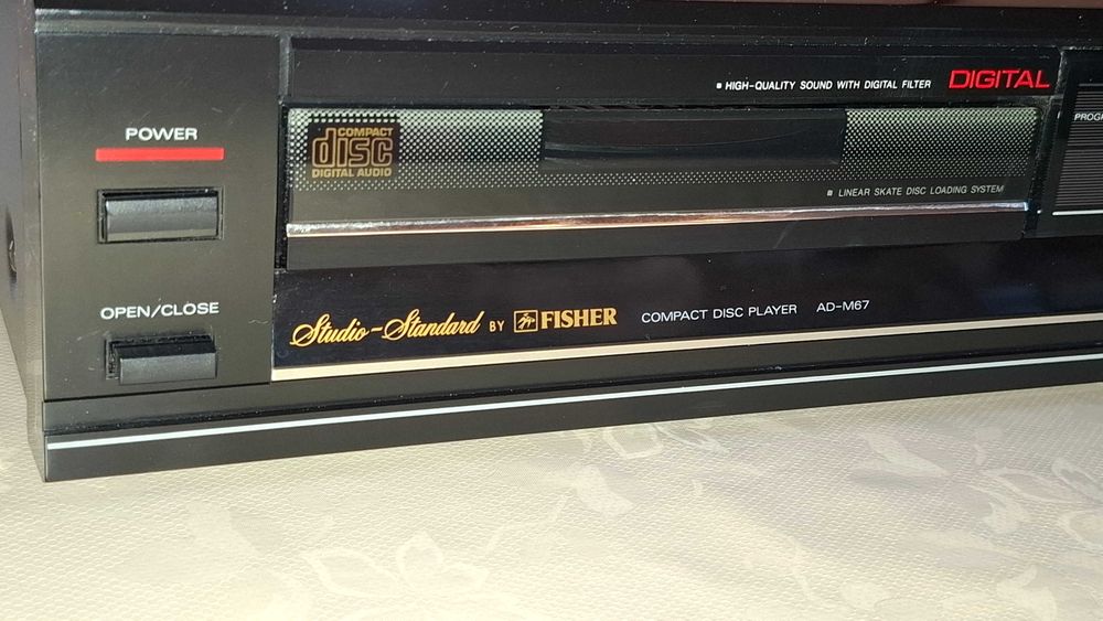 Fisher Studio Standard AD-M67 - CD Player