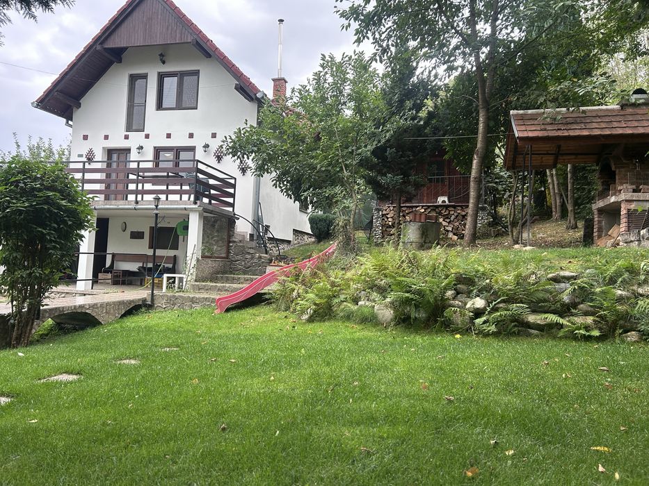 Casă S+P+M Tocile, Sadu
