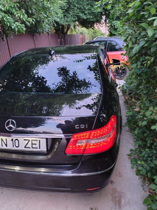 MERCEDES-BENZ E-Class 2010 — imagine 3