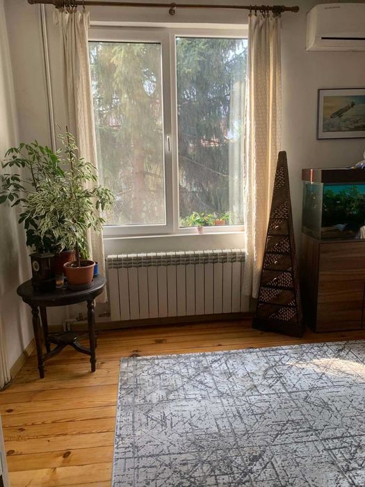 Продава се Тристаен апартамент в София, Оборище - 120 кв.м за 2492 €/кв.м - Снимка #1