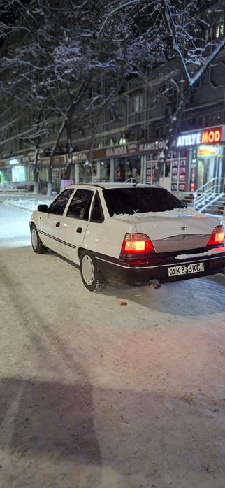 Prodayu nexia donc super salon