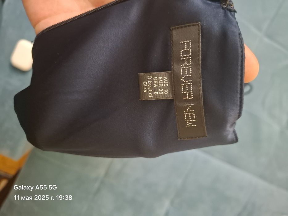 Платье бренд Forever New