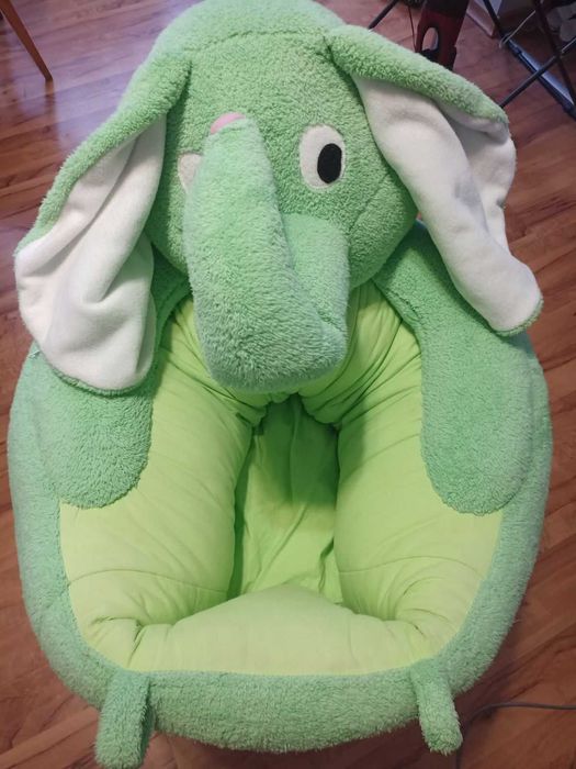 Музикален пуф зелено слонче (MNBABYSEAT)