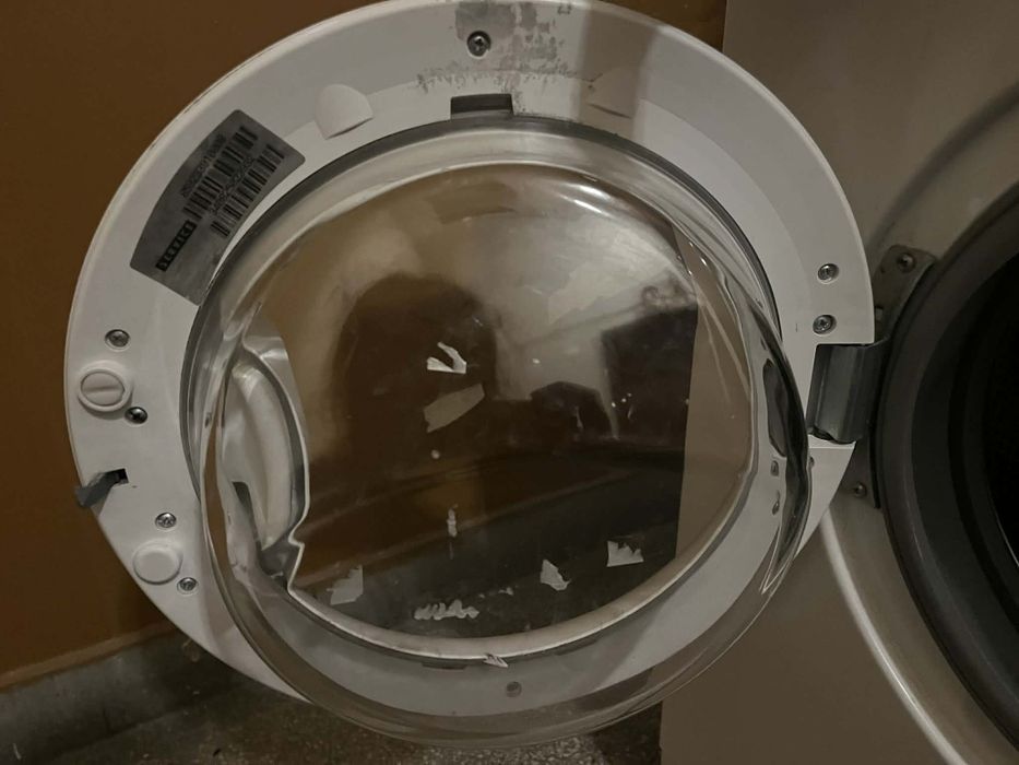 Продавам пералня Whirlpool